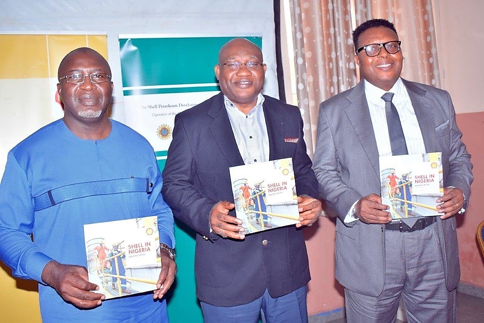 L-R  Head, Government and Community Relations, The Shell Petroleum Development Company of Nigeria Limited, Alaye Dokubo; Head Community Interface, Evans Krukrubo; and Community Interface Coordinator, Jerry-Gaultney Udjo, at the media presentation of the 2018 Shell Nigeria Briefing Notes to Journalists in Warri, Delta State… on Thursday.